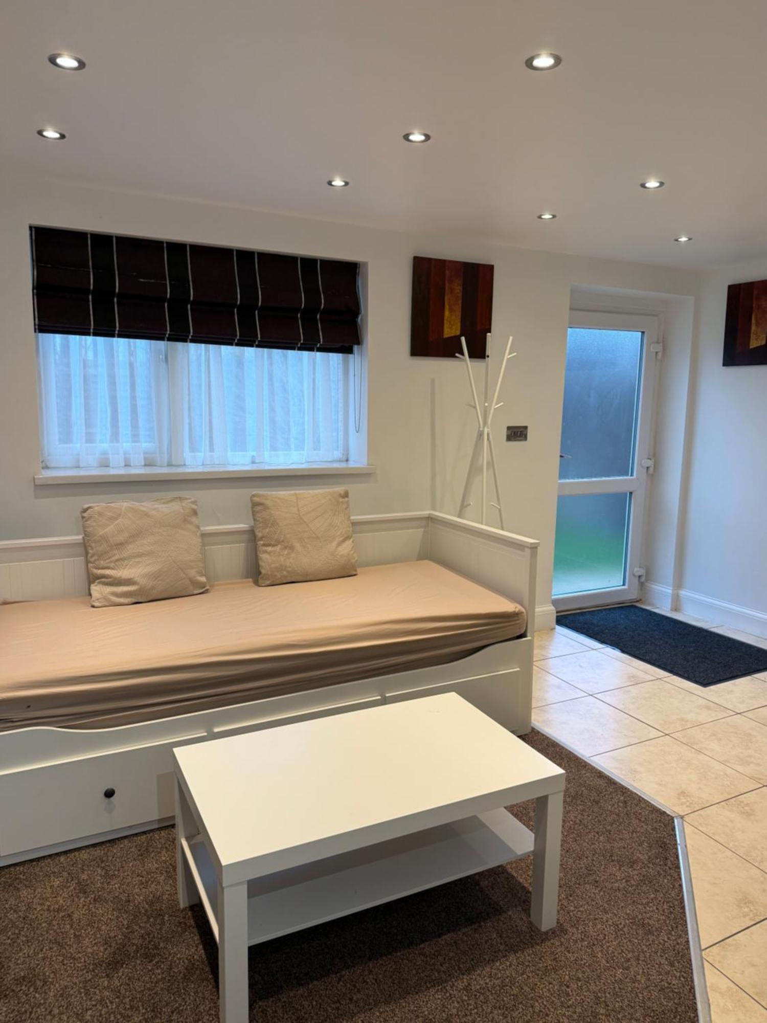 Cosy Guest Suite, West London Hounslow Zewnętrze zdjęcie